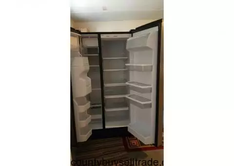 Kenmore side by side refridgerator/freezer
